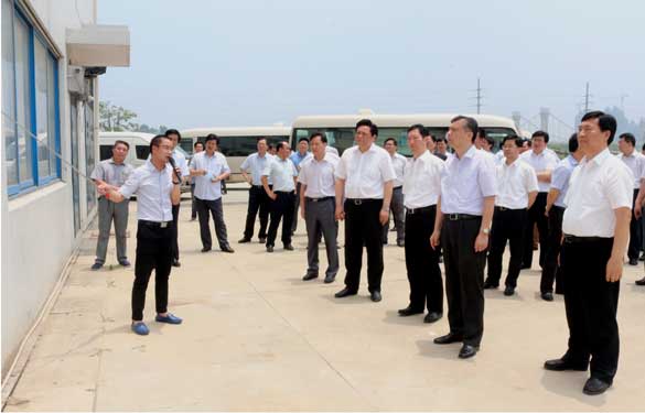 常州市委书记阎立一行来XPJ集团督查西厂区三期项目建设