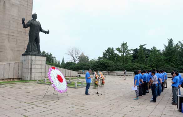 江苏XPJ电缆集团党委组织党员同志开展南京红色之旅