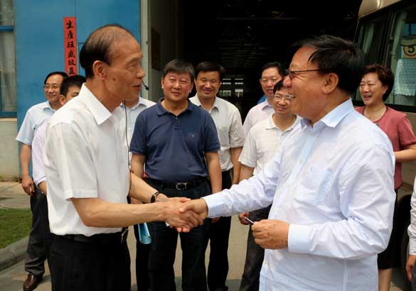 中央党的群众路线教育实践活动第三巡回督导组来XPJ集团调研
